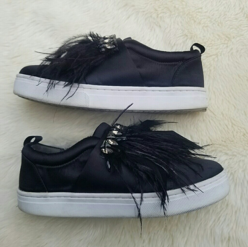 •SOLD• Sam Edelman crystal and feather slip on shoes 7.5 - Picture 2 of 7